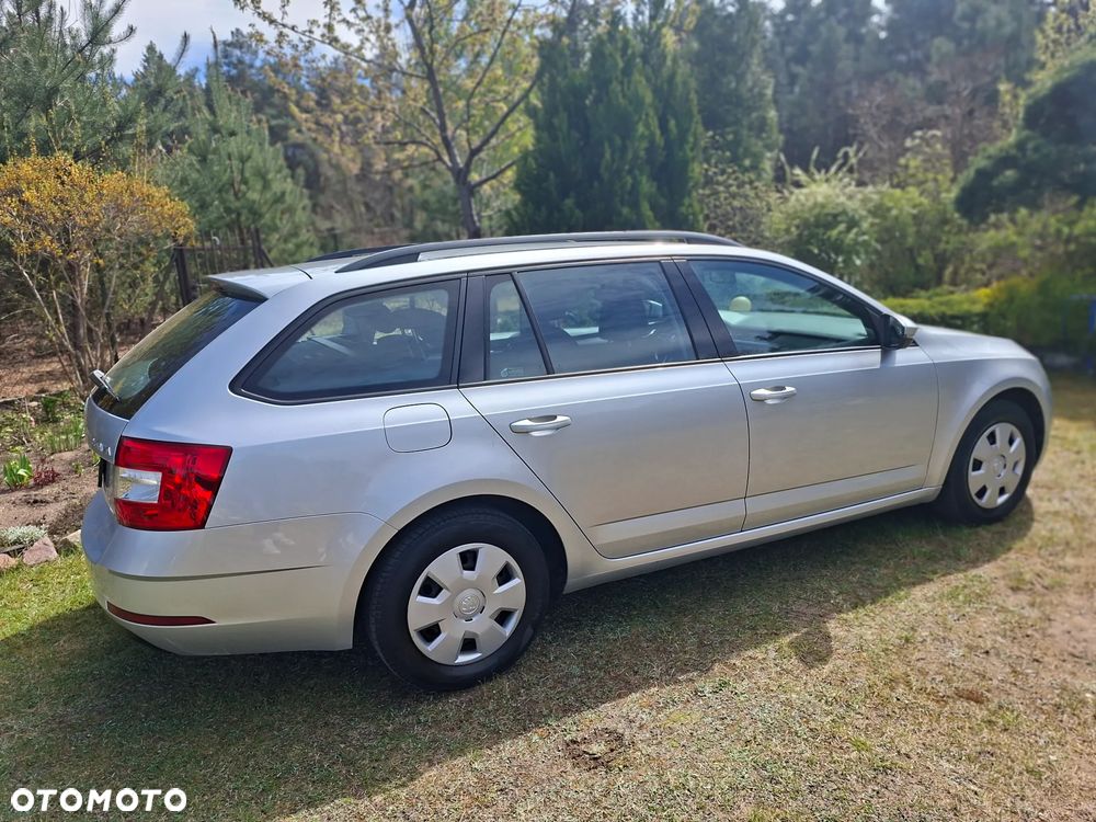 Skoda Octavia 1.6 TDI Ambition - 2