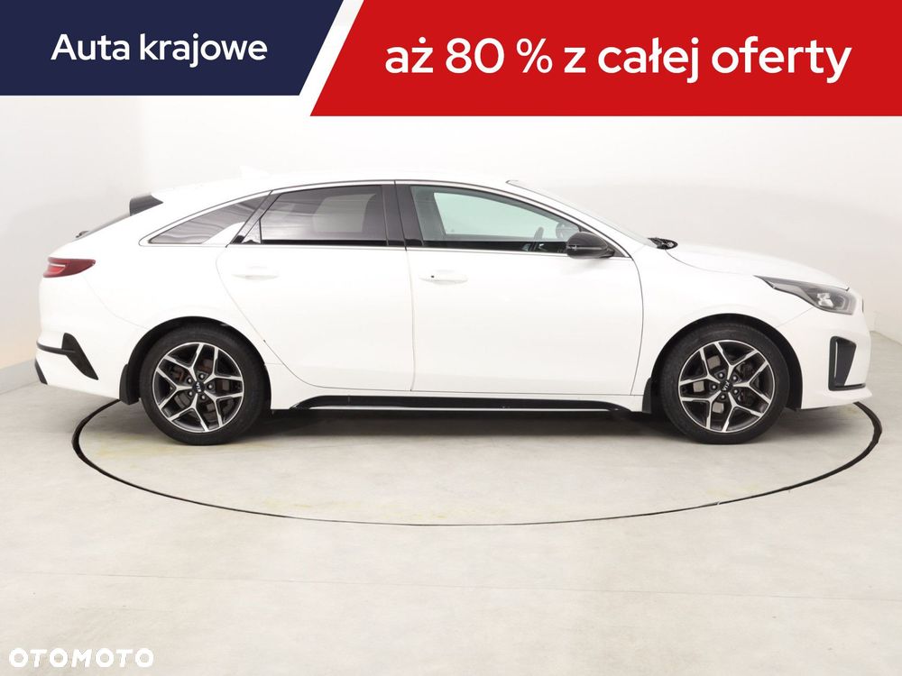 Kia ProCeed - 8