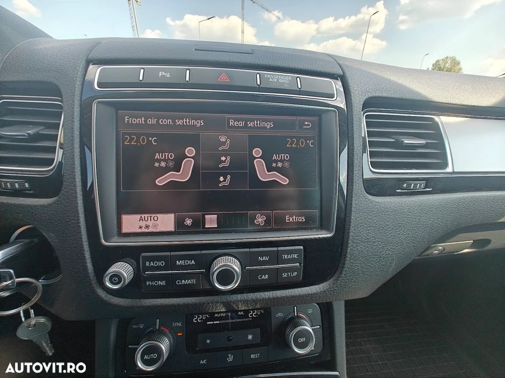 Volkswagen Touareg 3.0 V6 TDI BMT - 8