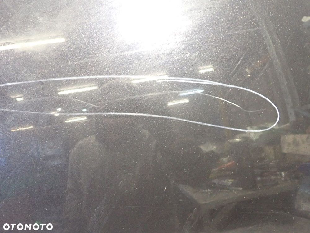 DRZWI PRAWY PRZÓD VOLKSWAGEN TOUAREG 5.0 - 5