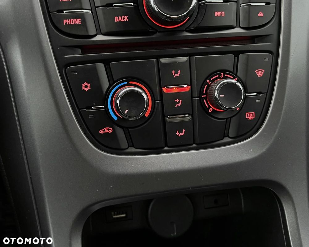 Opel Astra V 1.6 CDTI Dynamic - 21