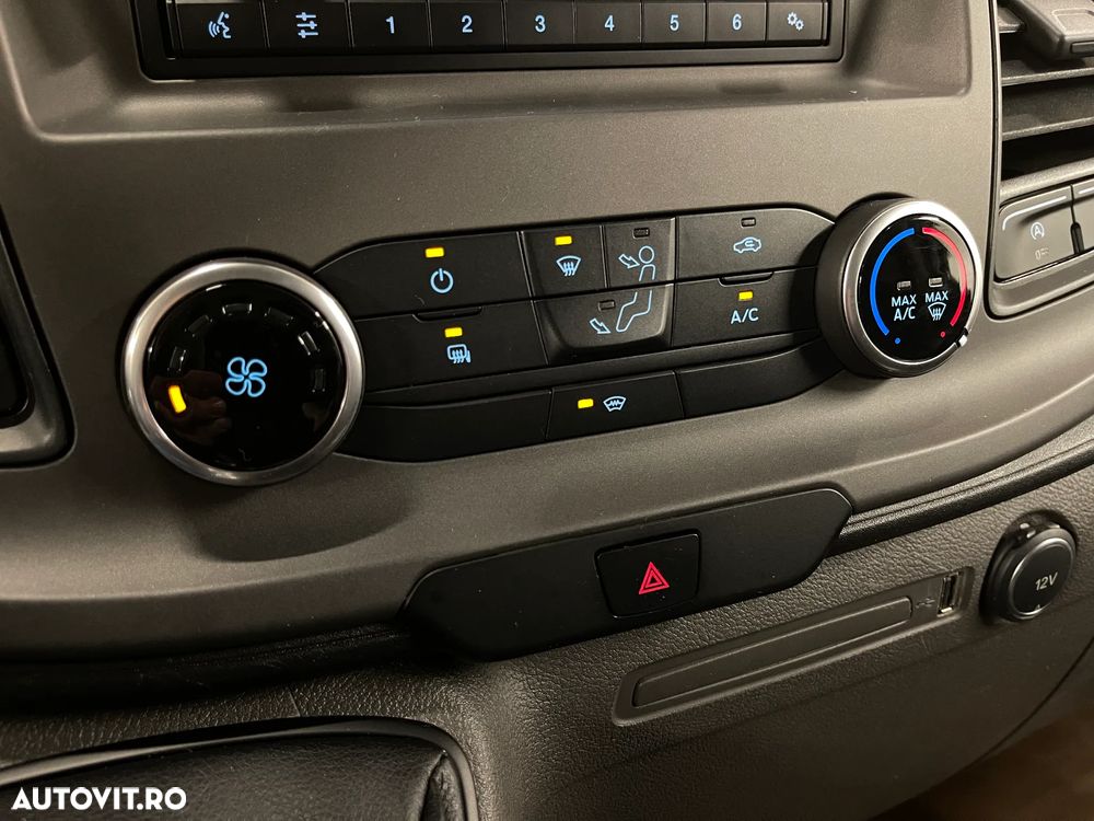 Ford Transit Custom - 13