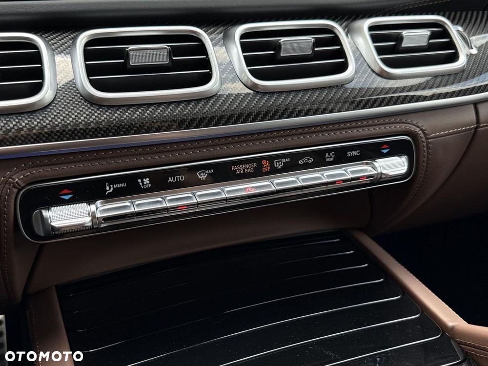 Mercedes-Benz GLS - 26