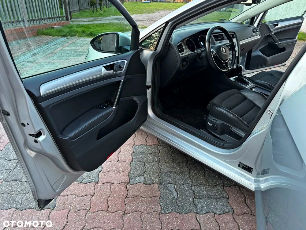 Volkswagen Golf 2.0 TDI BMT Highline DSG - 30