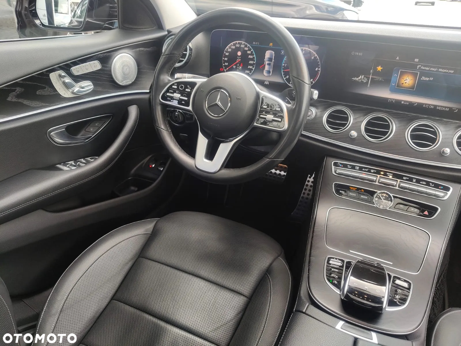 Mercedes-Benz Klasa E 400 d 4-Matic 9G-TRONIC - 18