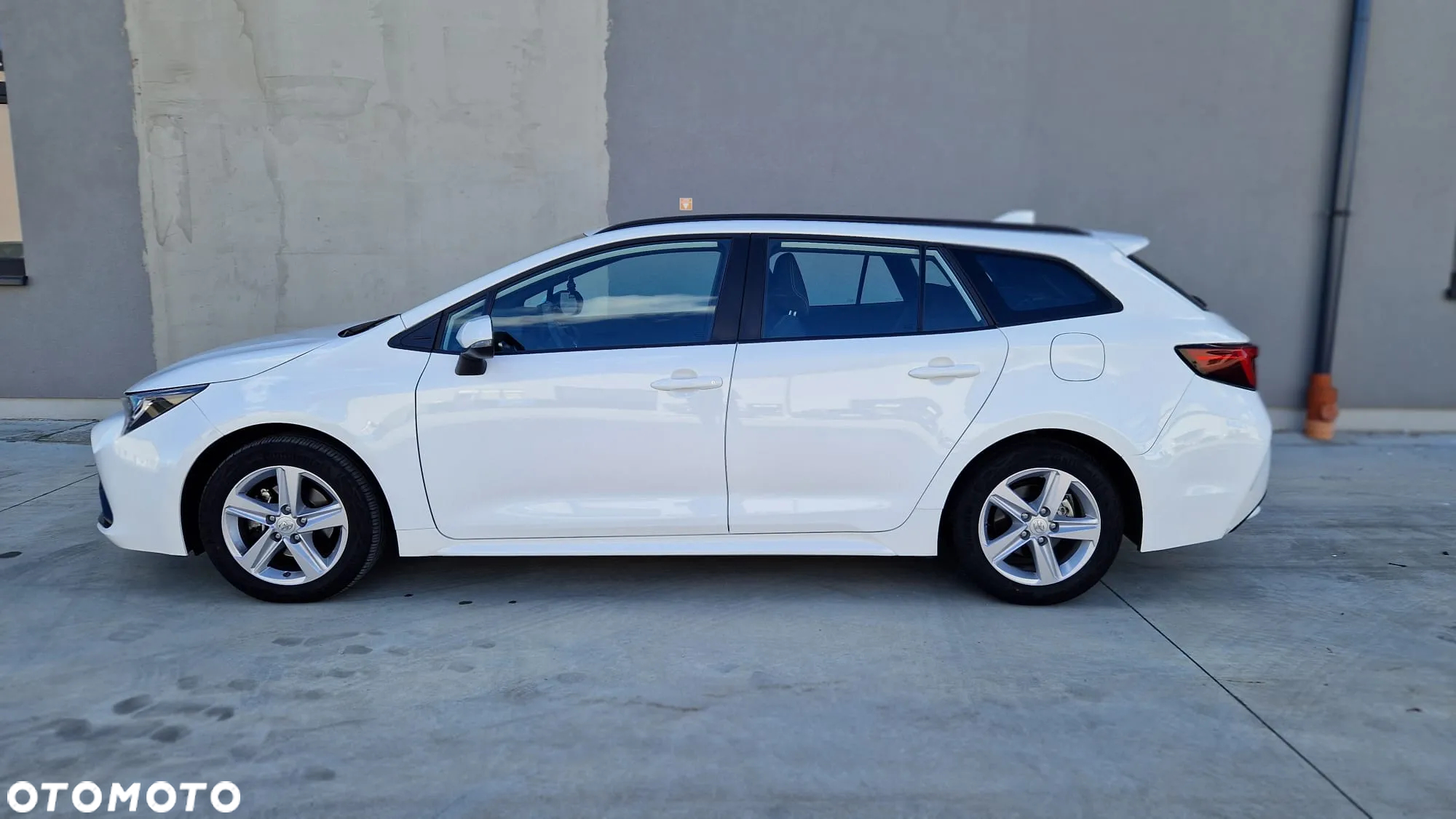 Toyota Corolla 1.8 Hybrid Comfort - 3