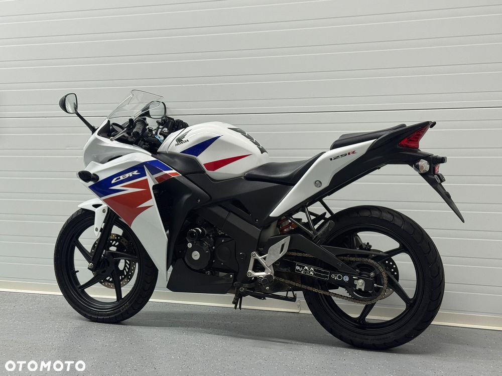 Honda CBR - 12