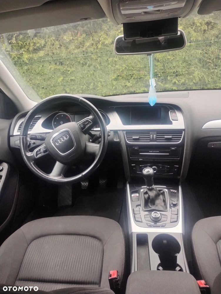 Audi A4 Avant - 5