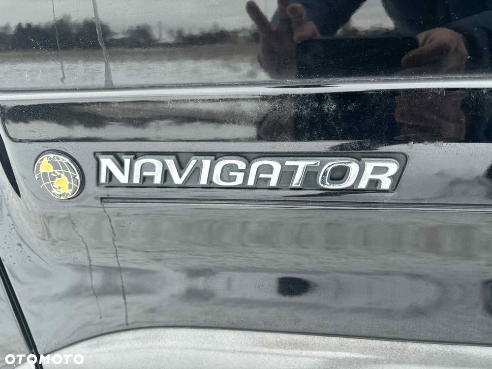 Lincoln Navigator - 25