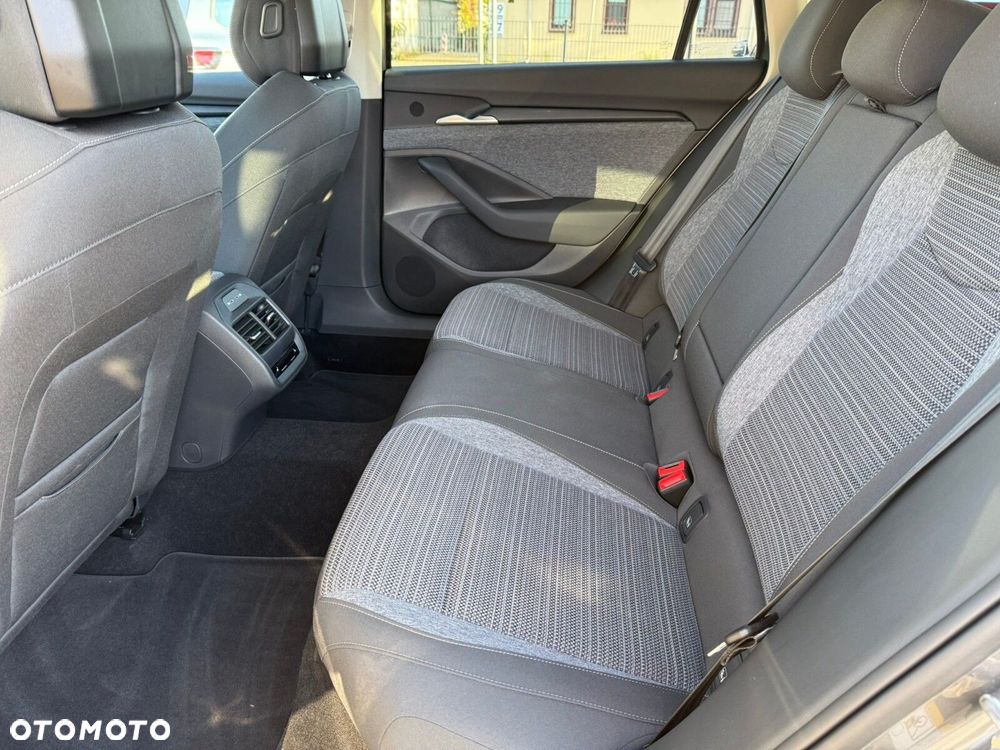 Skoda Superb 2.0 TSI Edition 130 DSG - 29
