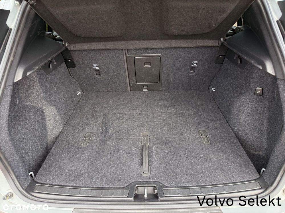 Volvo XC 40 B3 B DKG Core - 21