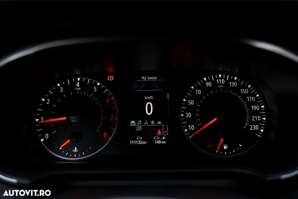 Renault Megane ENERGY TCe 140 EDC LIMITED - 20