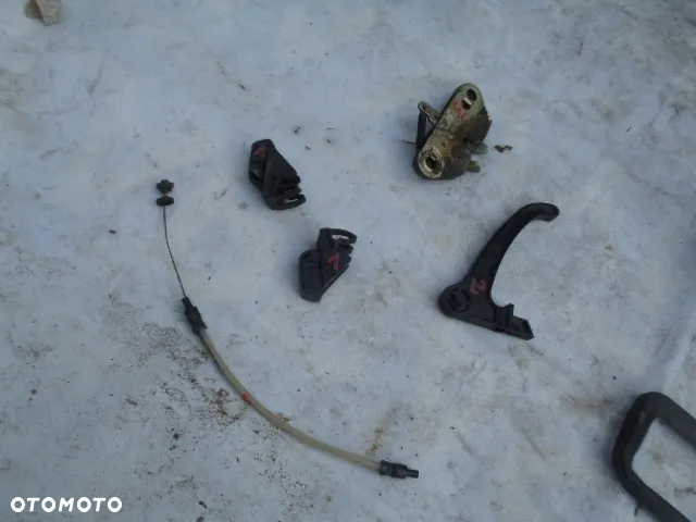 kostka stacyjki sztyca krzyżak przekładnia klamka kluczyk korek paliwa fiat 126p maluch - 16