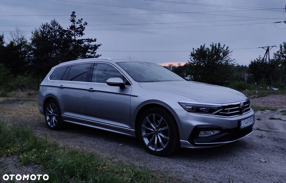 Volkswagen Passat Variant 2.0 TDI SCR DSG 4Motion Elegance - 15