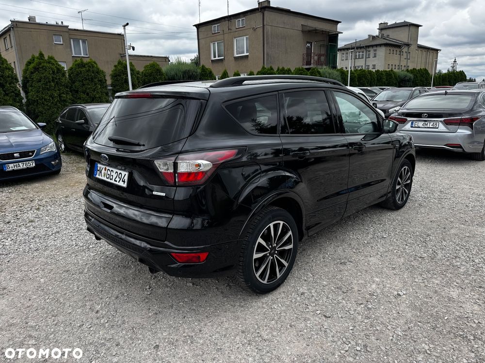 Ford Kuga 1.5 EcoBoost 2x4 ST-Line - 19