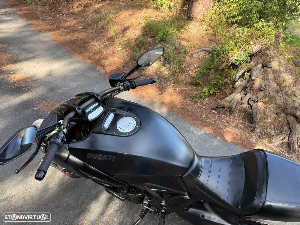 Ducati Diavel 1200 Darck - 19