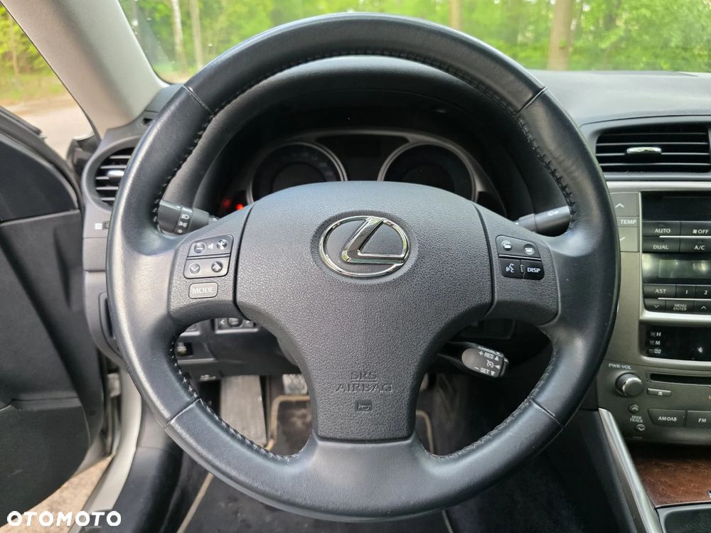Lexus IS 220 D Comfort - 32