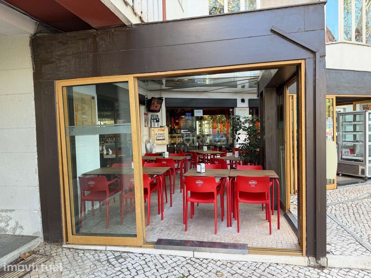 Oportunidade Única de Negócio: Restaurante Equipado em Cascais/Estoril - Grande imagem: 5/42