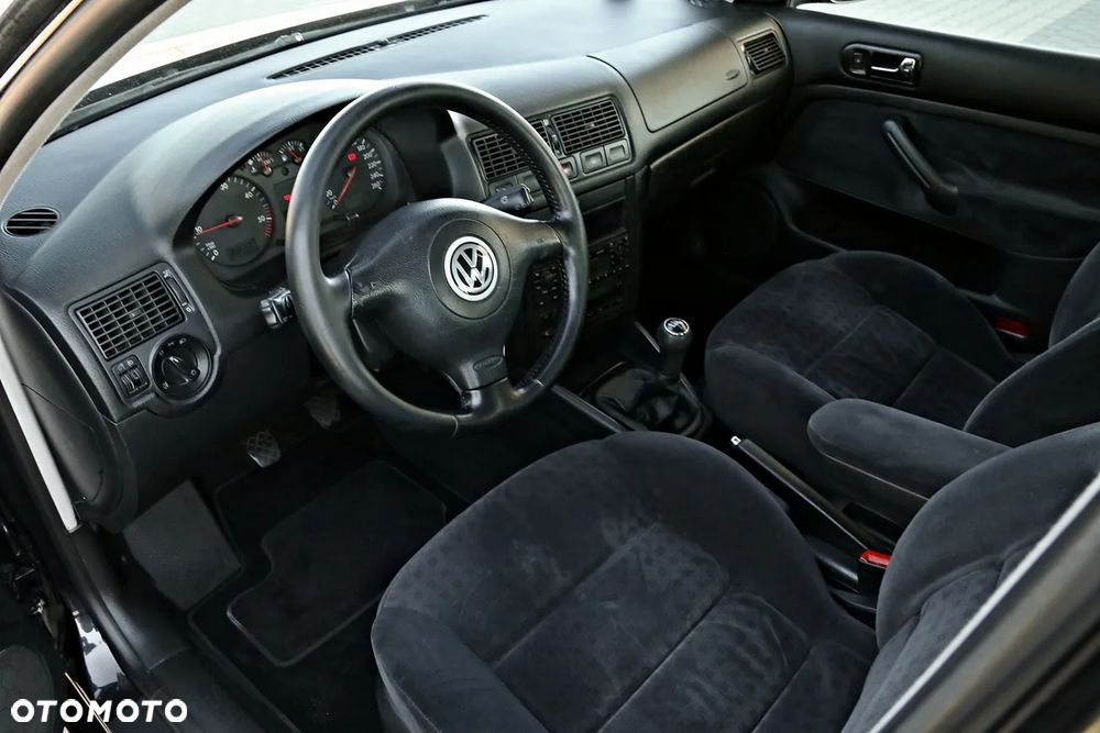 Volkswagen Golf 1.9 TDI Comfortline - 27