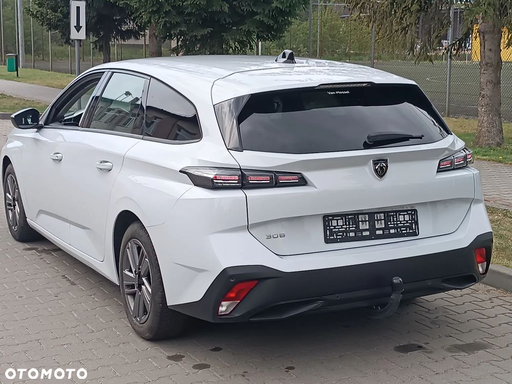 Peugeot 308 PureTech 130 GPF EAT8 Stop & Start Allure Pack - 8