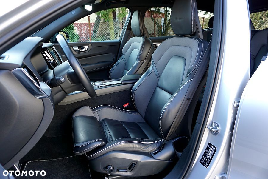 Volvo XC 60 D4 Geartronic RDesign - 18