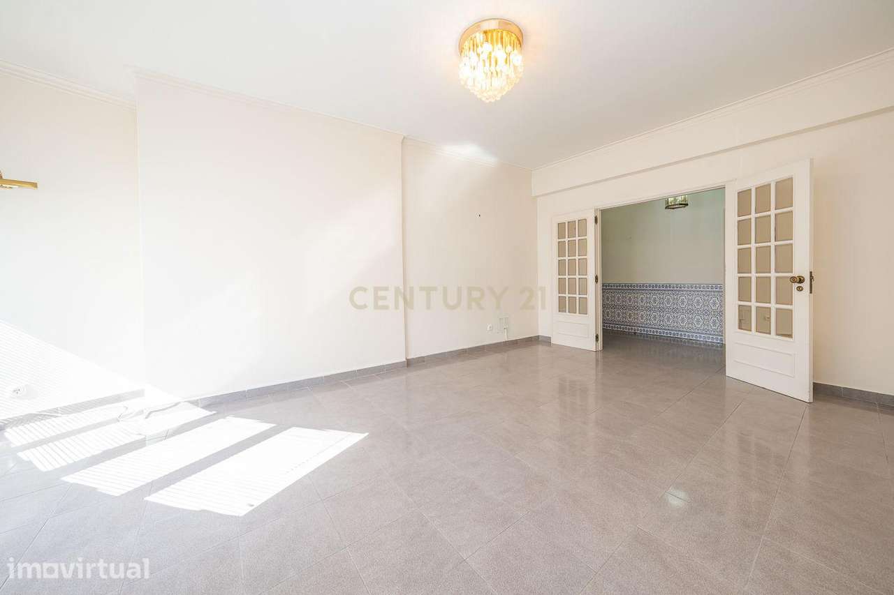 Espaçoso Apartamento T3 no Infantado, Loures - Grande imagem: 2/36