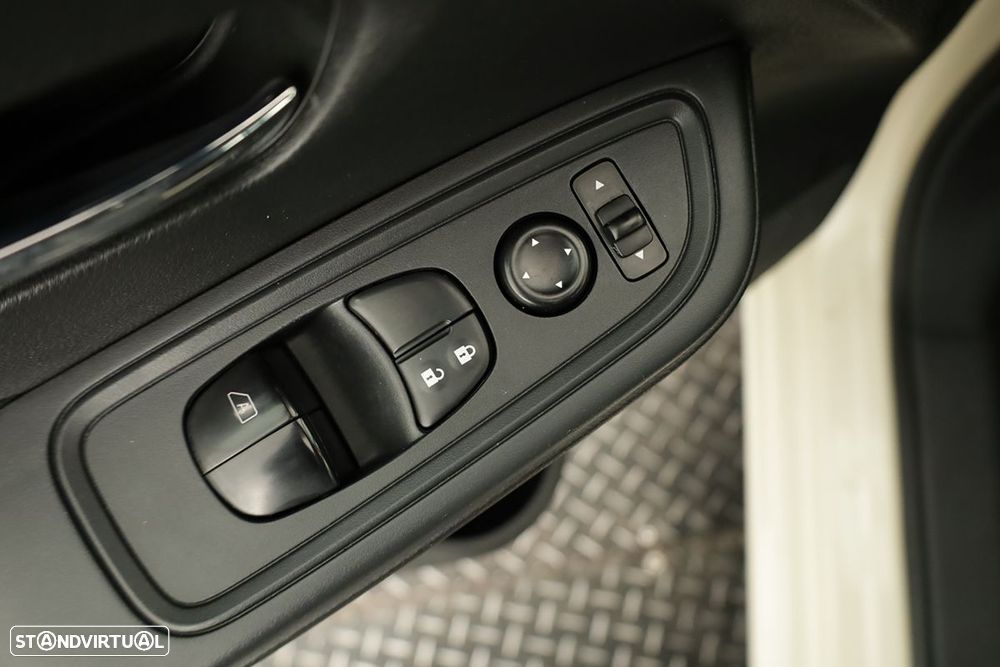 Nissan Micra 1.0 IG-T Acenta - 19