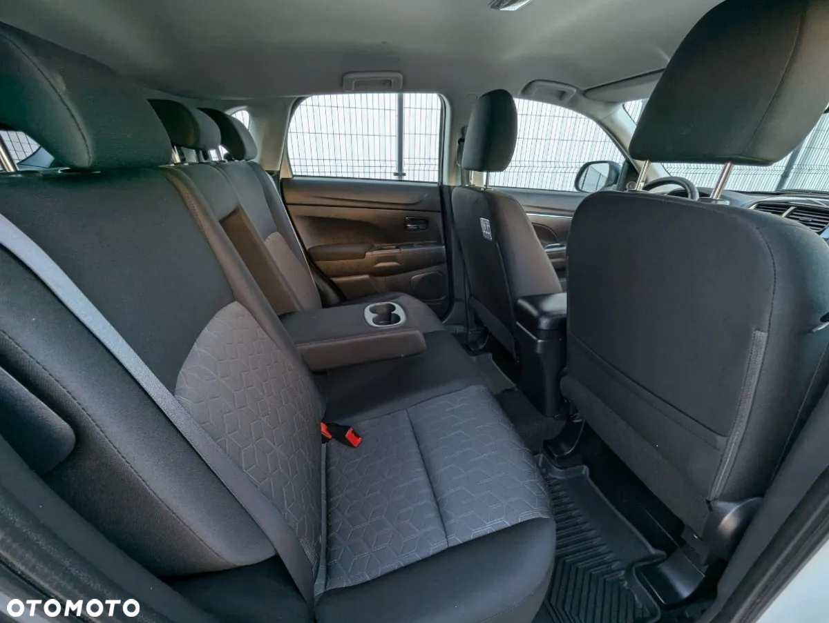 Mitsubishi ASX - 15