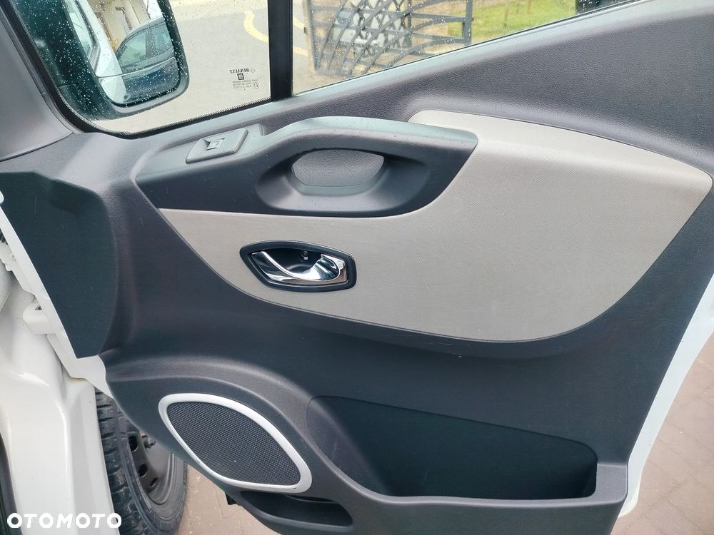 Renault Trafic - 20