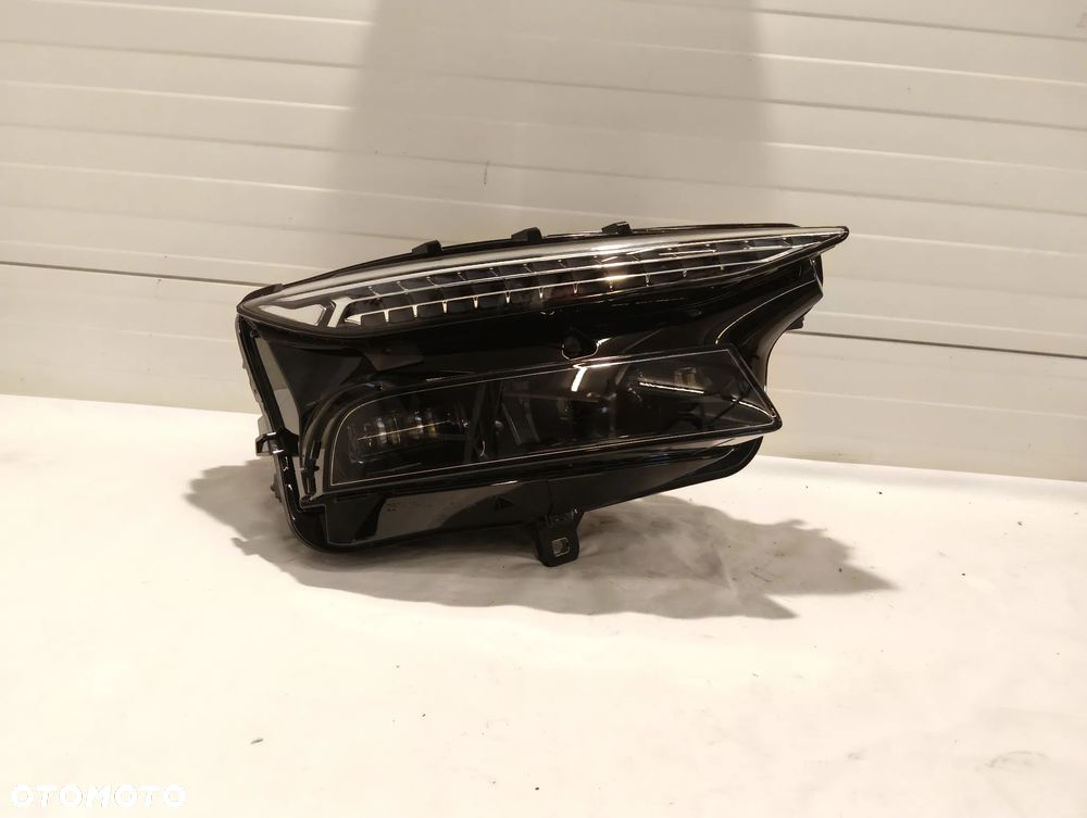 Audi A6 Etron 85E FULL LED PRZÓD STRONA PRAWA 85E941040R - 1