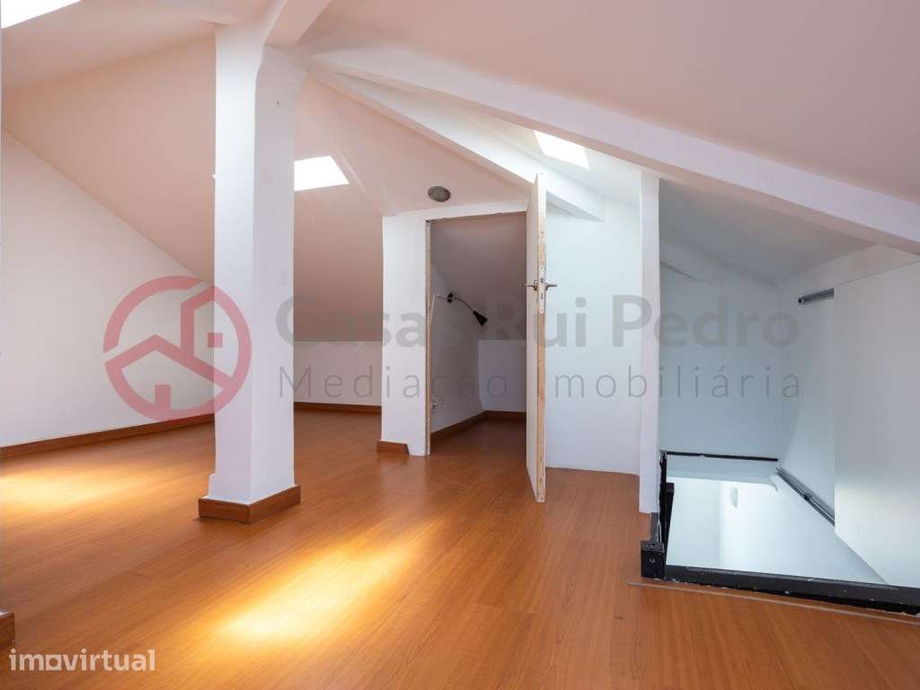 Apartamento T2 dúplex com vista rio, no Beato em Lisboa - Grande imagem: 5/43