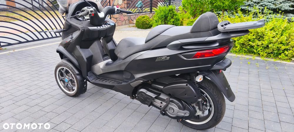 Piaggio MP-3 - 9