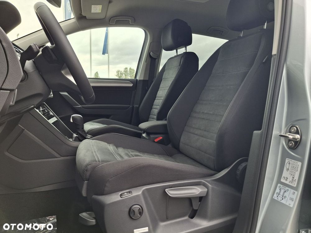 Volkswagen Touran 1.5 TSI EVO Comfortline Plus DSG - 9