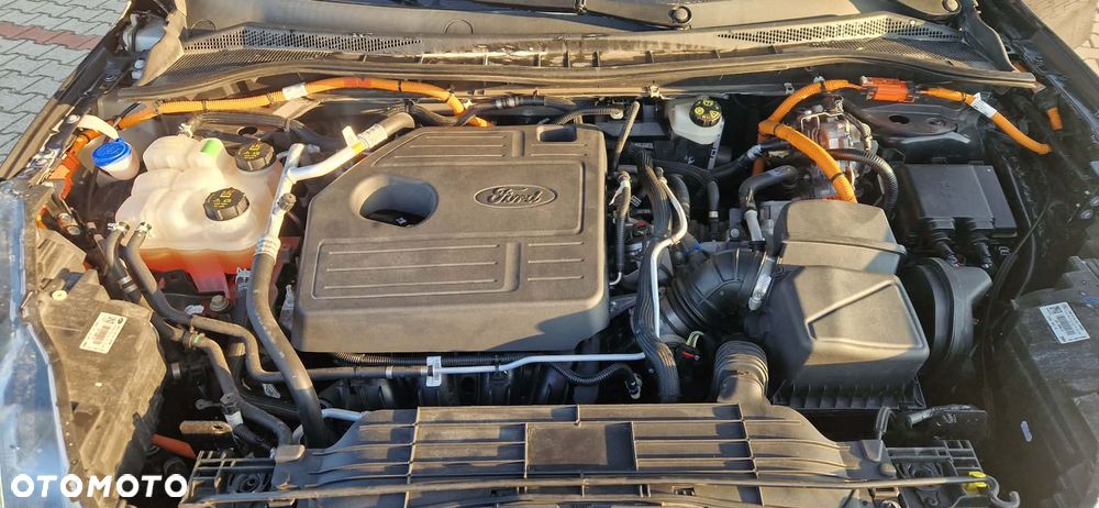 Ford Kuga 2.5P PHEV FWD Titanium - 8