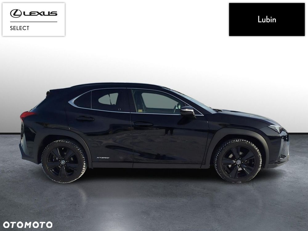 Lexus UX - 7