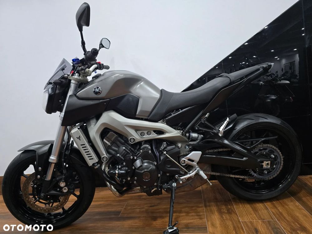 Yamaha MT - 26