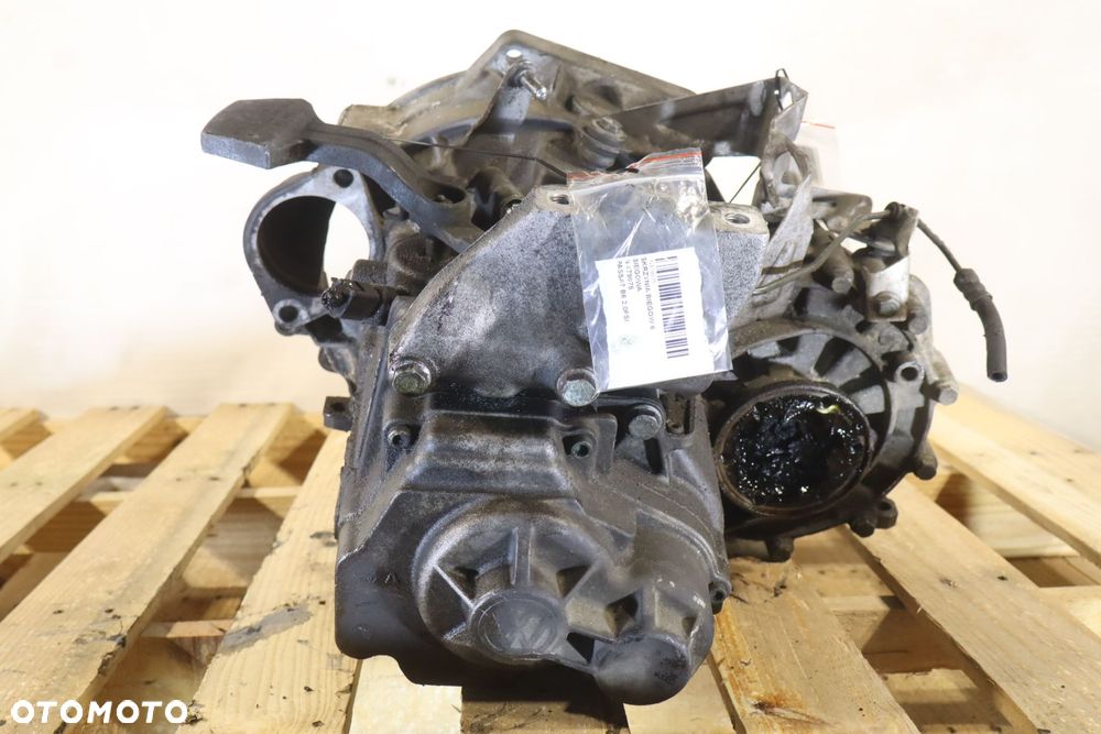 SKRZYNIA BIEGÓW 6 BIEGOWA VOLKSWAGEN PASSAT B6 2.0FSI GXV - 2