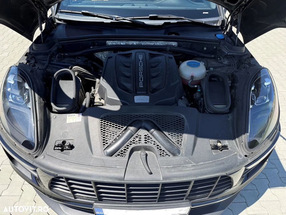 Porsche Macan - 12