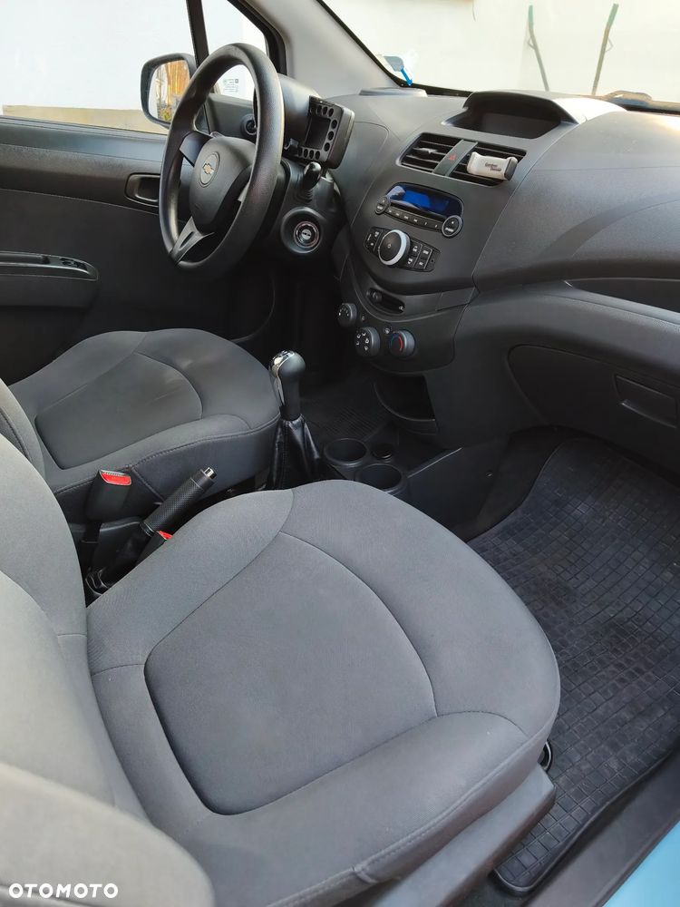 Chevrolet Spark 1.0 Base+ - 21