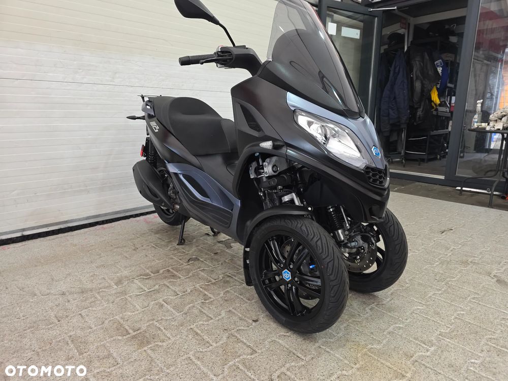 Piaggio MP-3 - 8