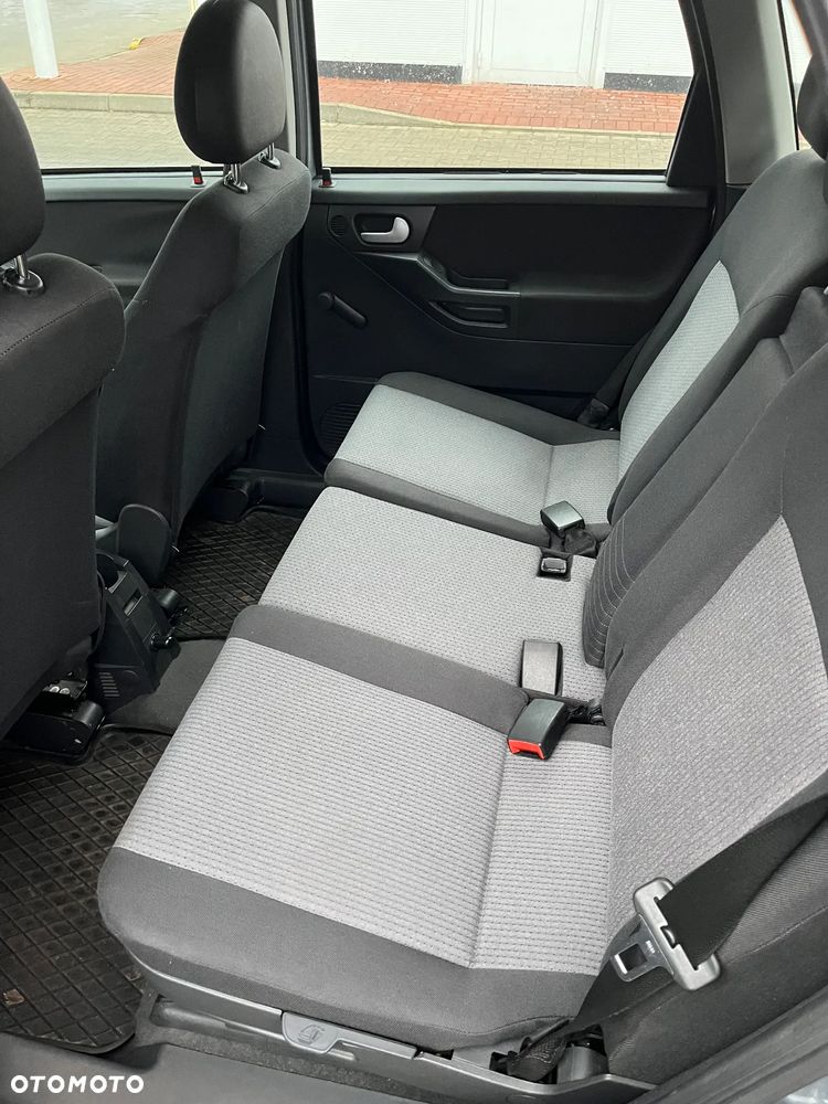 Opel Meriva - 14