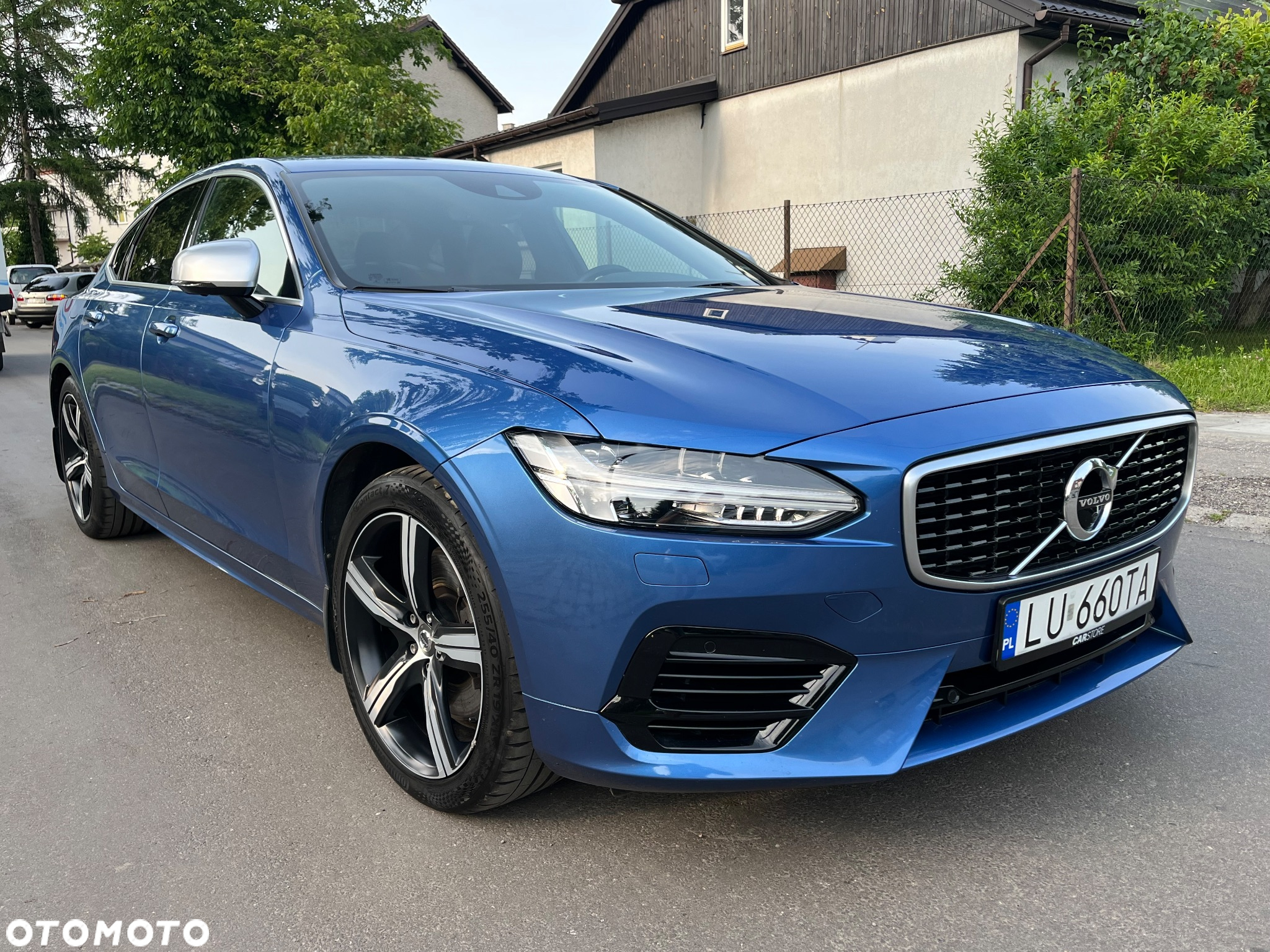 Volvo S90 T8 AWD Plug-In Hybrid R-Design - 12