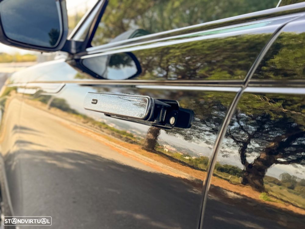 Land Rover Range Rover Velar 2.0d R-Dynamic HSE - 23