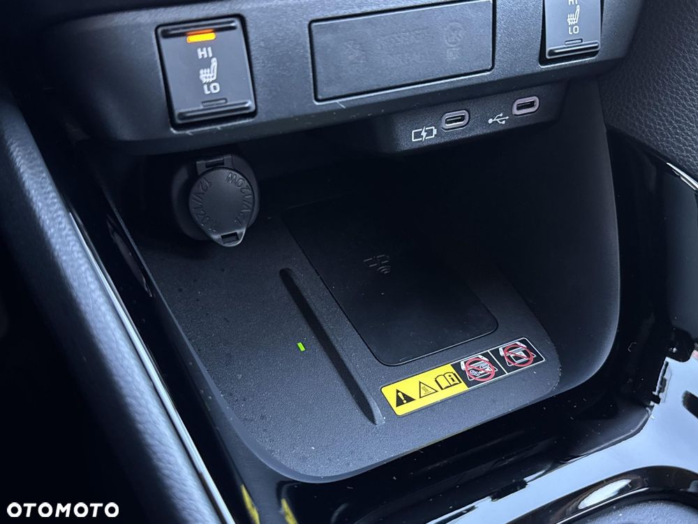 Toyota Yaris Hybrid 1.5 Style - 25