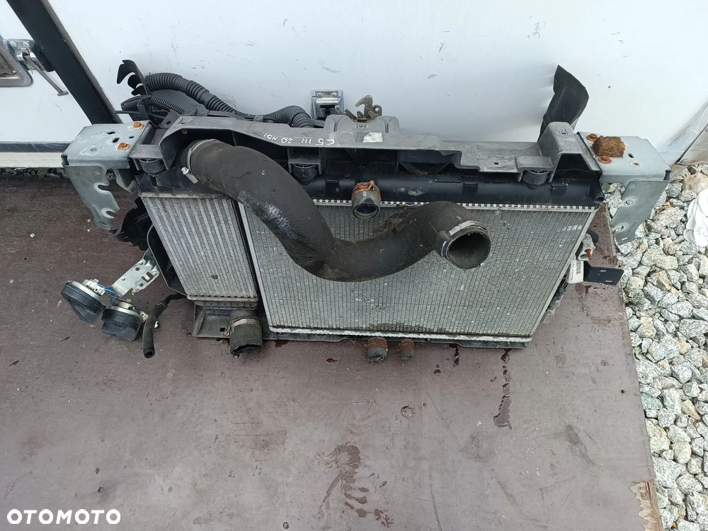 PAS PRZEDNI CHŁODNICE WENTYLATOR CITOREN C5 III X7 2.0 HDI - 4