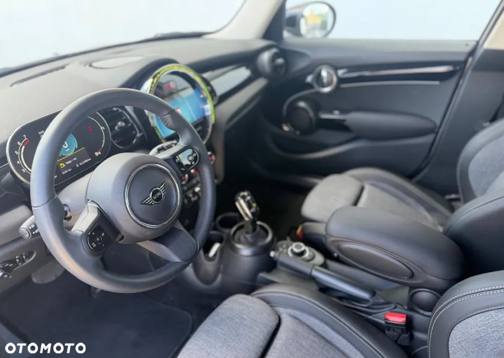 MINI Cooper Classic Trim - 5