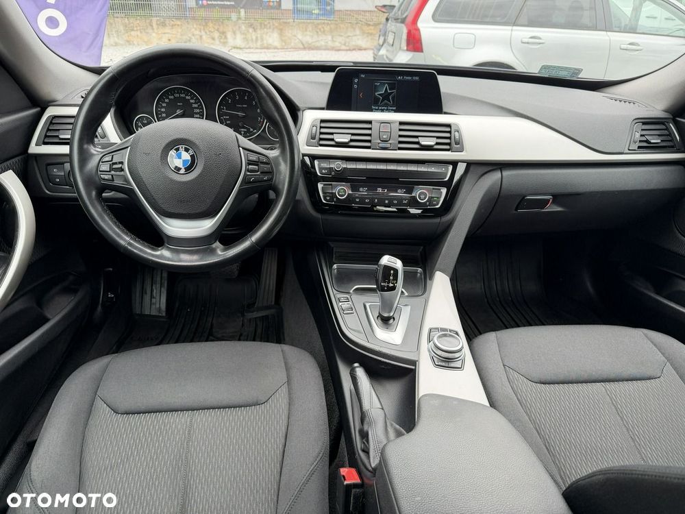 BMW 3GT 320i Sport - 28