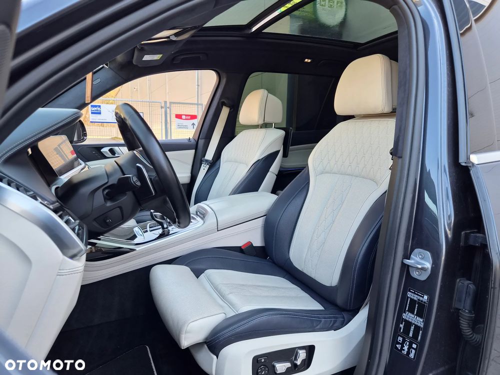 BMW X7 M50d sport - 8