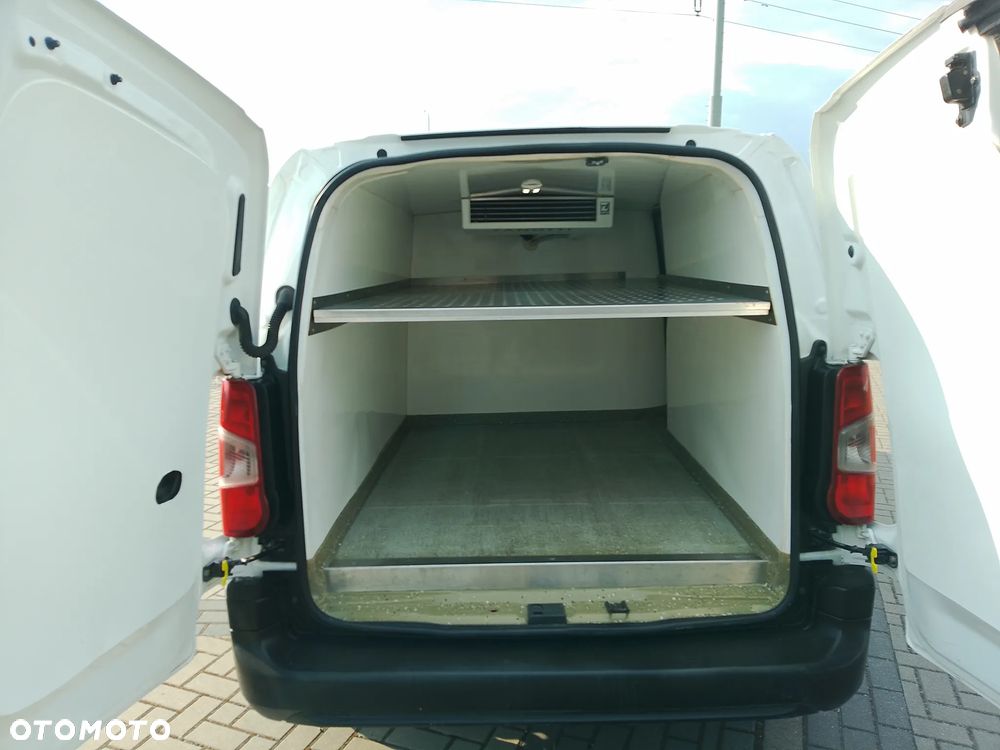 Peugeot Partner Proace Berlingo Combo Doblo L2 Izoterma Chłodnia Salon PL półka Inox 3 osoby - 17