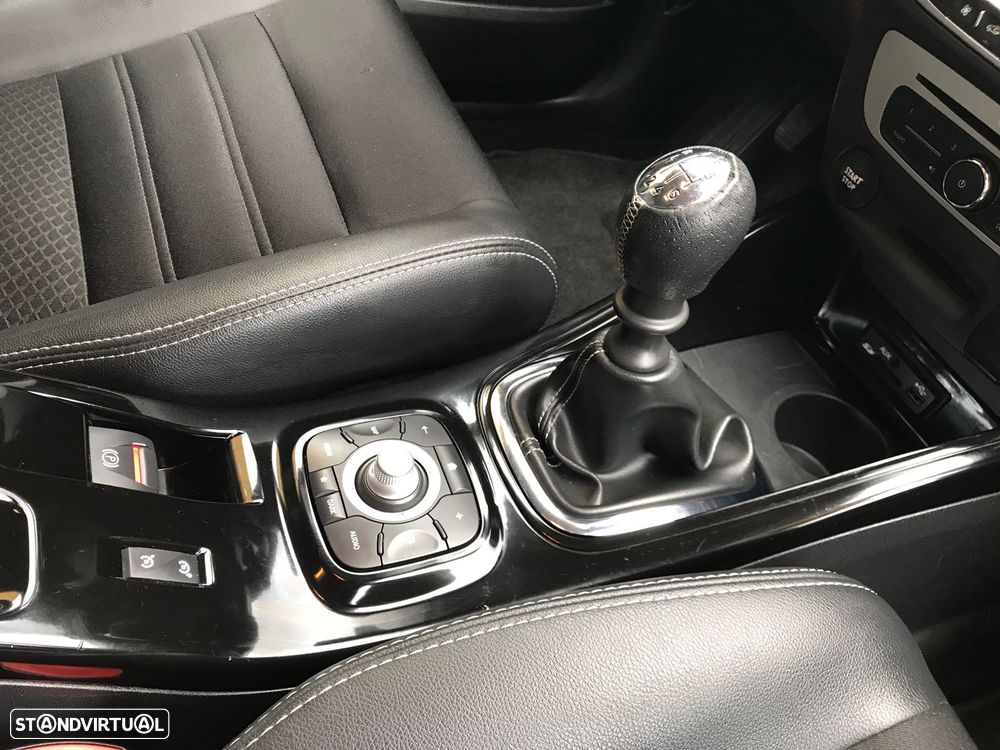 Renault Mégane ENERGY dCi 110 Start & Stop Bose Edition - 14